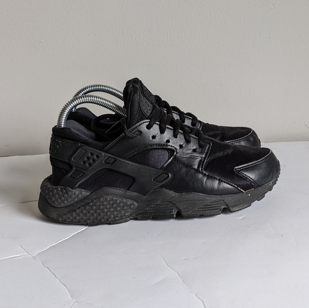 Nike Air Huarache Shoes Triple Black